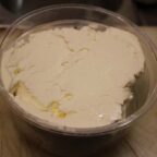 Cream cheese (5%, 30% or garlic dill)